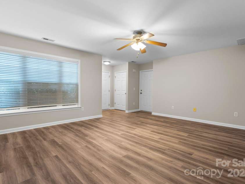 48 Locole Drive, Arden, NC 28704.  MLS# CAR4206921, YatesRealty ID 6662. 
