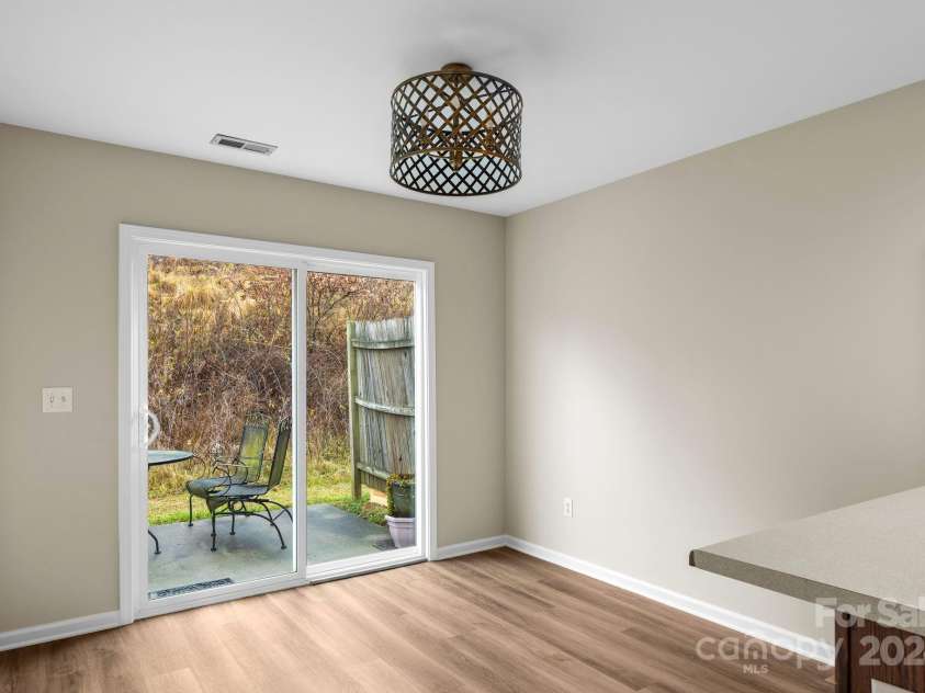 48 Locole Drive, Arden, NC 28704.  MLS# CAR4206921, YatesRealty ID 6662. 