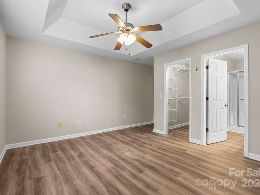 48 Locole Drive, Arden, NC 28704.  MLS# CAR4206921, YatesRealty ID 6662. 