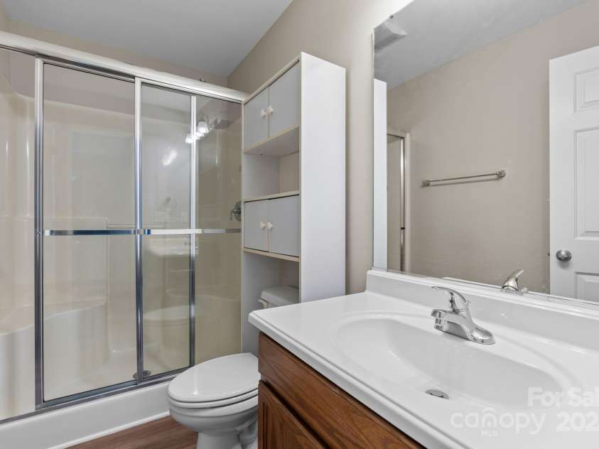 48 Locole Drive, Arden, NC 28704.  MLS# CAR4206921, YatesRealty ID 6662. 