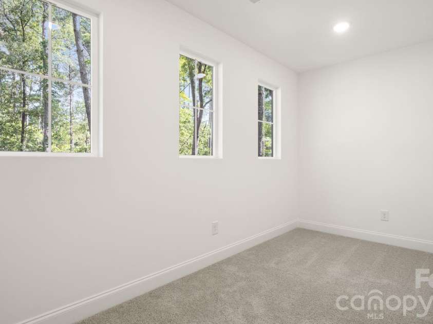 6774 Kingfisher Court, Denver, NC 28037.  MLS# CAR4327366, YatesRealty ID 6662. Second Floor Pocket Office