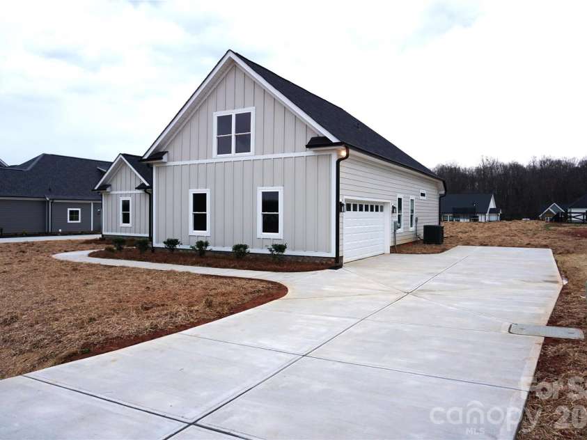 1115 Stonegate Drive, Salisbury, NC 28147.  MLS# CAR4307482, YatesRealty ID 6663. 