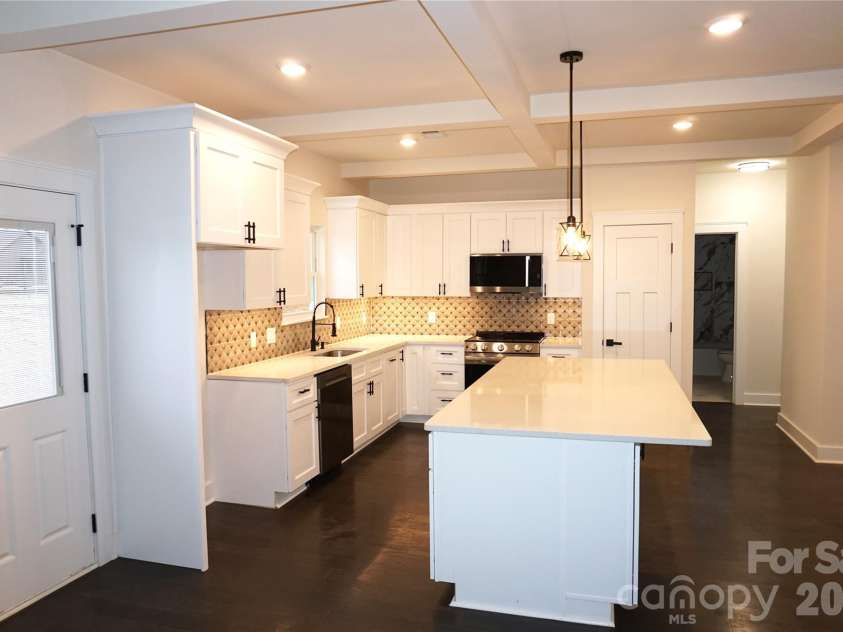 1115 Stonegate Drive, Salisbury, NC 28147.  MLS# CAR4307482, YatesRealty ID 6663. 