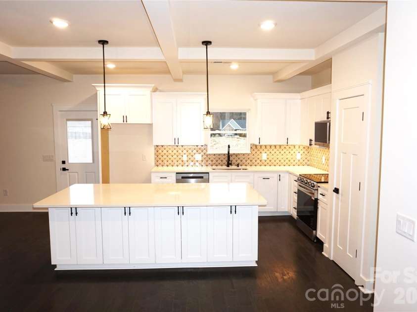 1115 Stonegate Drive, Salisbury, NC 28147.  MLS# CAR4307482, YatesRealty ID 6663. 