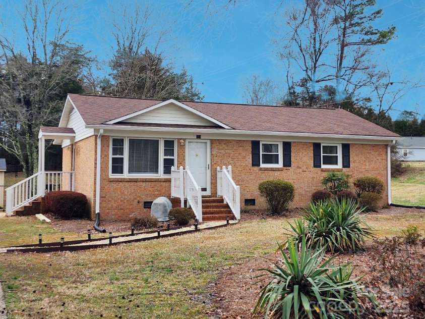 114 Eller Road, Gastonia, NC 28056.  MLS# CAR4222623, YatesRealty ID 6663. 