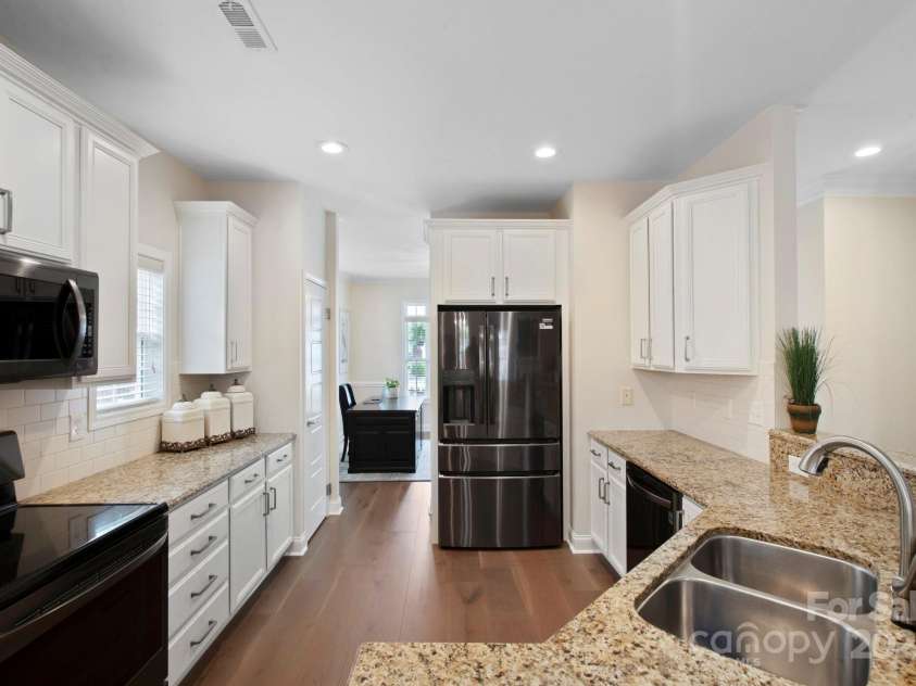 20217 Middletown Road, Cornelius, NC 28031.  MLS# CAR4247172, YatesRealty ID 6665. 