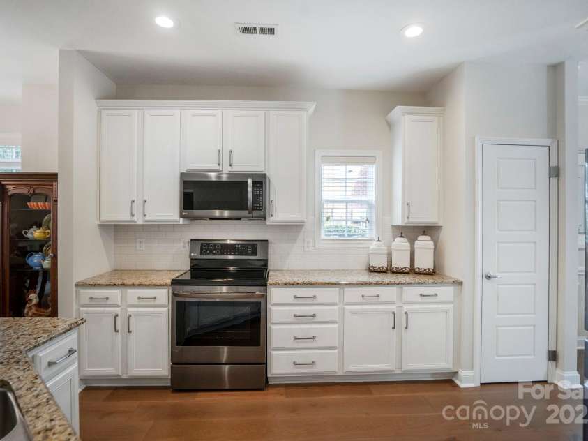20217 Middletown Road, Cornelius, NC 28031.  MLS# CAR4247172, YatesRealty ID 6665. 