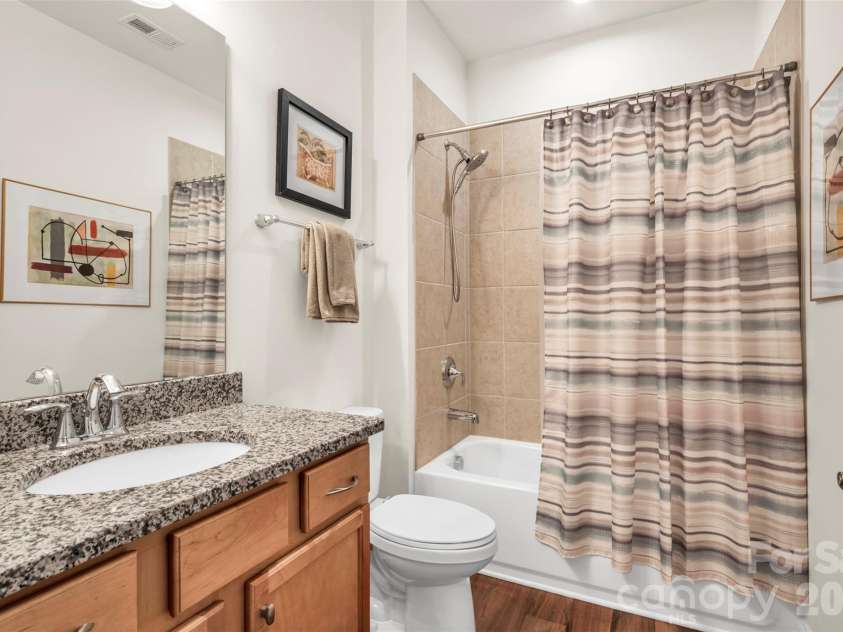 7336 Overjoyed Crossing, Charlotte, NC 28215.  MLS# CAR4356327, YatesRealty ID 6665. 