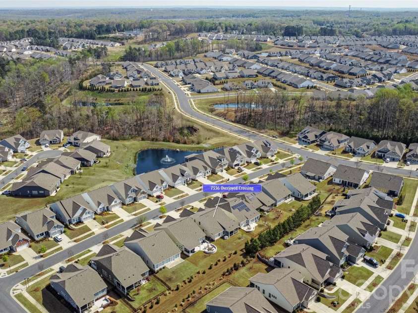 7336 Overjoyed Crossing, Charlotte, NC 28215.  MLS# CAR4356327, YatesRealty ID 6665. 