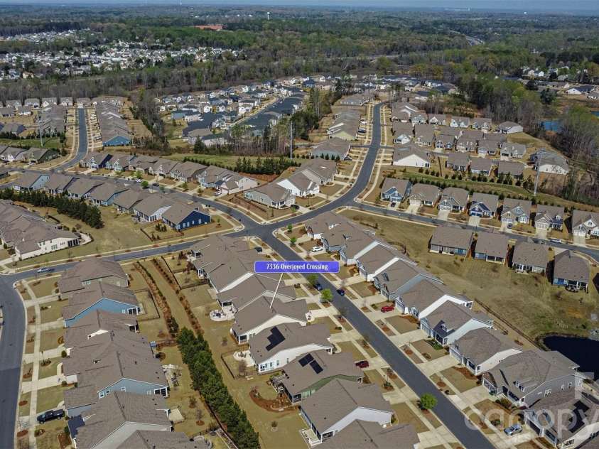 7336 Overjoyed Crossing, Charlotte, NC 28215.  MLS# CAR4356327, YatesRealty ID 6665. 