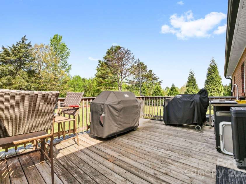 131 Fieldhaven Place, Troutman, NC 28166.  MLS# CAR4247105, YatesRealty ID 6666. 