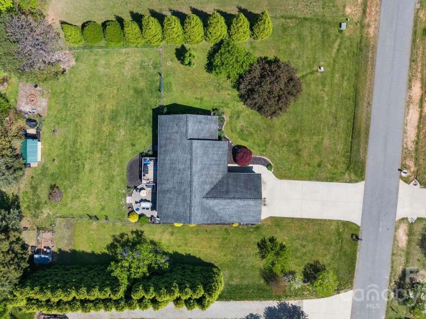 131 Fieldhaven Place, Troutman, NC 28166.  MLS# CAR4247105, YatesRealty ID 6666. 