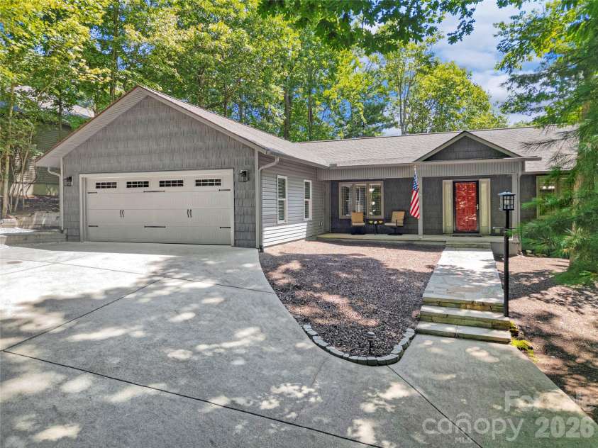 222 Sedi Lane, Brevard, NC 28712.  MLS# CAR4403900, YatesRealty ID 6666. 