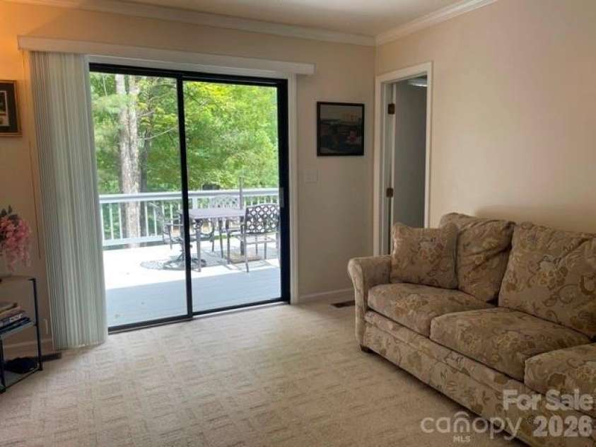222 Sedi Lane, Brevard, NC 28712.  MLS# CAR4403900, YatesRealty ID 6666. 