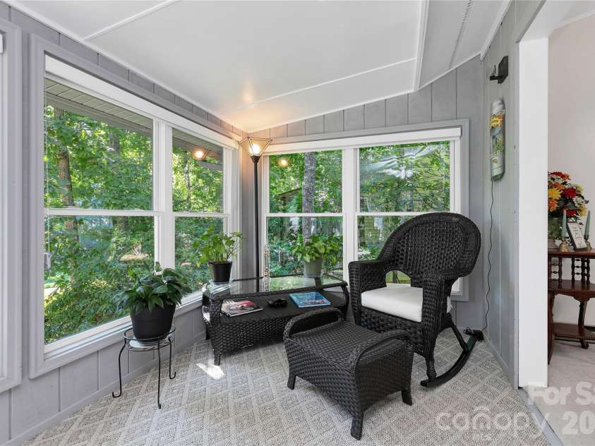 222 Sedi Lane, Brevard, NC 28712.  MLS# CAR4403900, YatesRealty ID 6666. Great Reading nook
