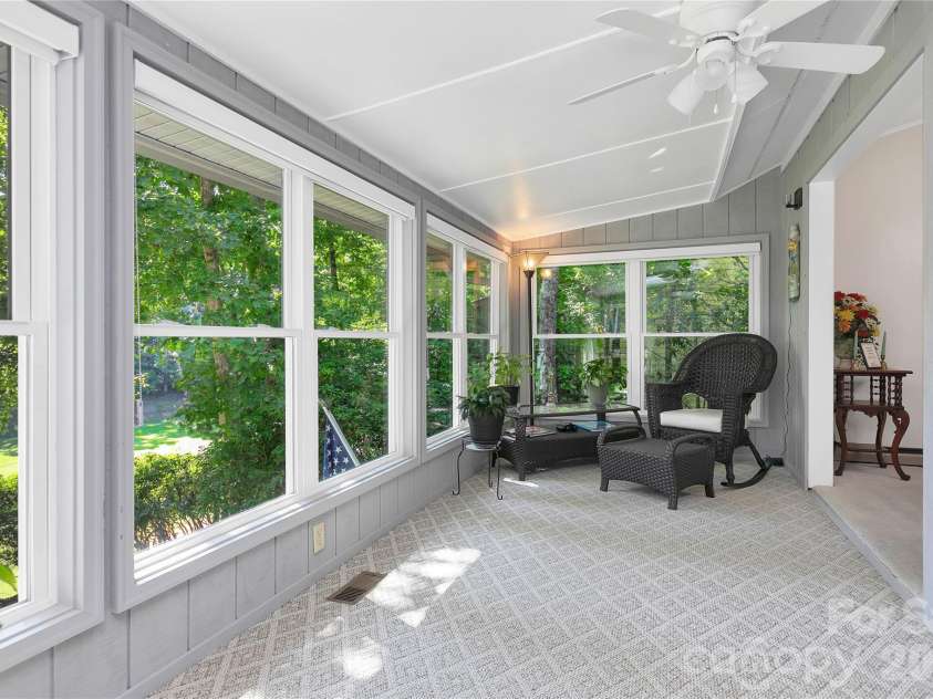 222 Sedi Lane, Brevard, NC 28712.  MLS# CAR4403900, YatesRealty ID 6666. Huge space