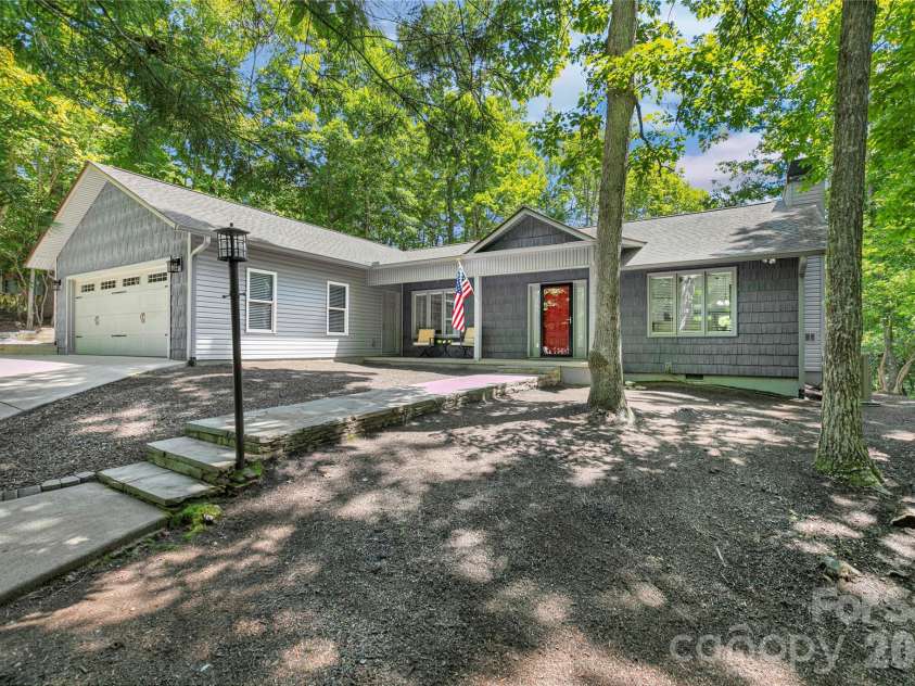 222 Sedi Lane, Brevard, NC 28712.  MLS# CAR4403900, YatesRealty ID 6666. Peaceful Location