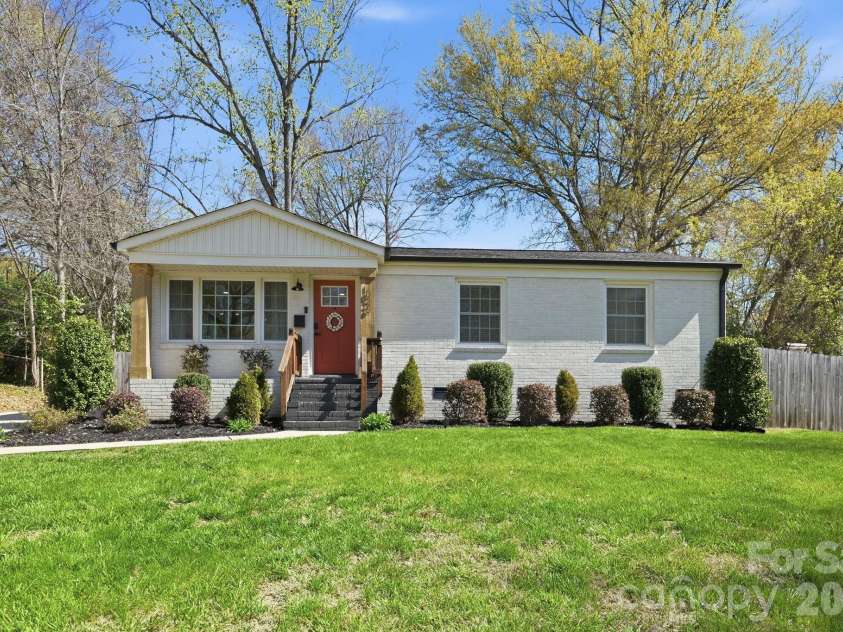 1026 Rollingwood Drive, Charlotte, NC 28217.  MLS# CAR4360398, YatesRealty ID 6668. 