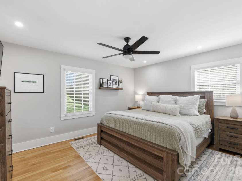 1026 Rollingwood Drive, Charlotte, NC 28217.  MLS# CAR4360398, YatesRealty ID 6668. 
