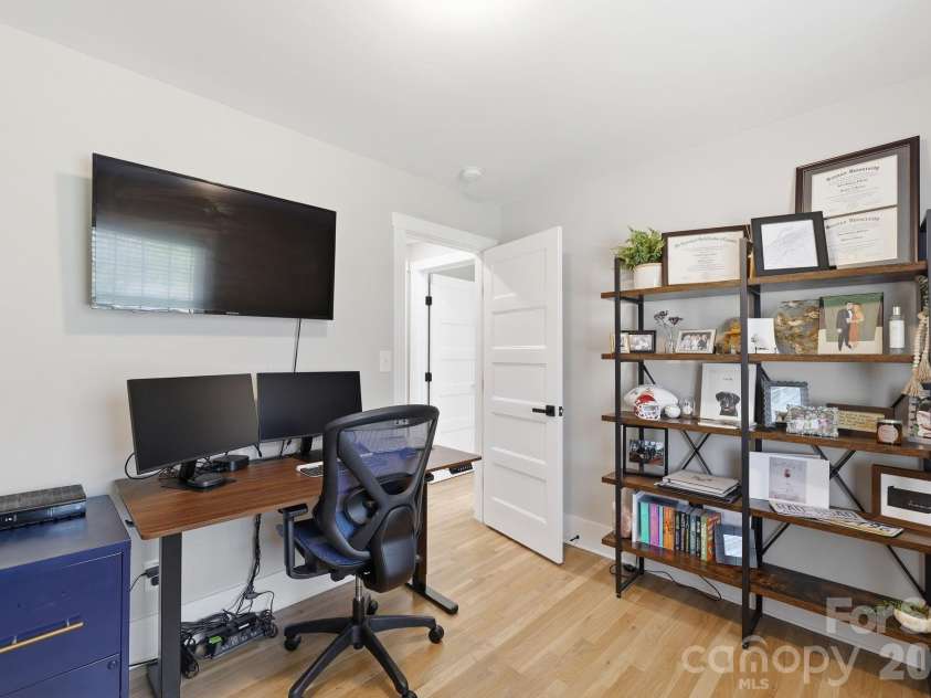 1026 Rollingwood Drive, Charlotte, NC 28217.  MLS# CAR4360398, YatesRealty ID 6668. 