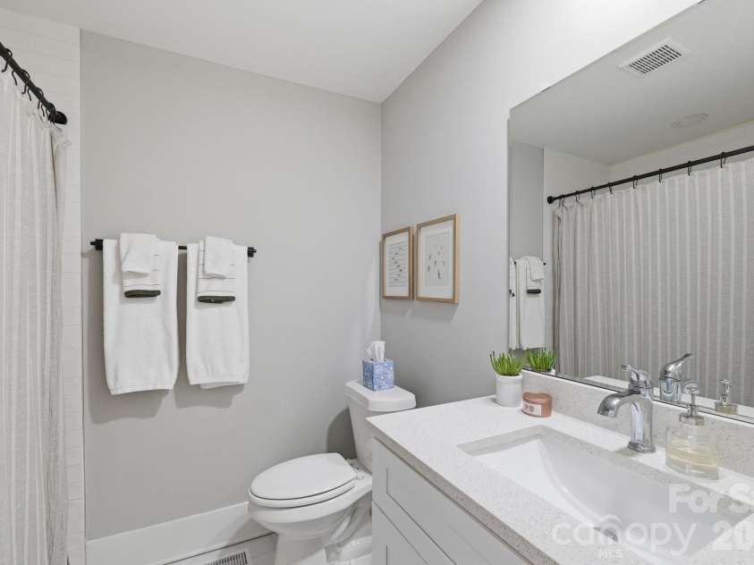 1026 Rollingwood Drive, Charlotte, NC 28217.  MLS# CAR4360398, YatesRealty ID 6668. 