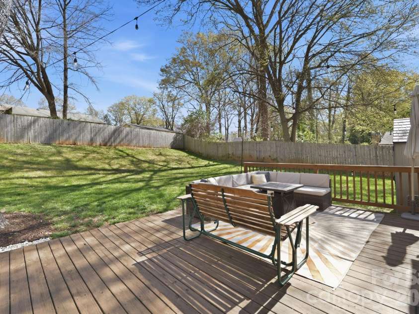 1026 Rollingwood Drive, Charlotte, NC 28217.  MLS# CAR4360398, YatesRealty ID 6668. 
