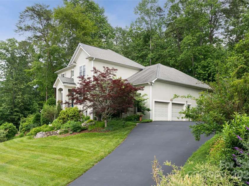 7 White Palmer Court, Biltmore Lake, NC 28715.  MLS# CAR4267190, YatesRealty ID 6668. 