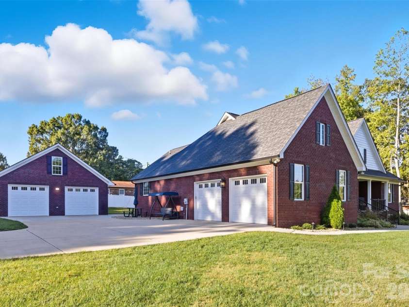706 Toncin Avenue, Bessemer City, NC 28016.  MLS# CAR4360468, YatesRealty ID 6669. 