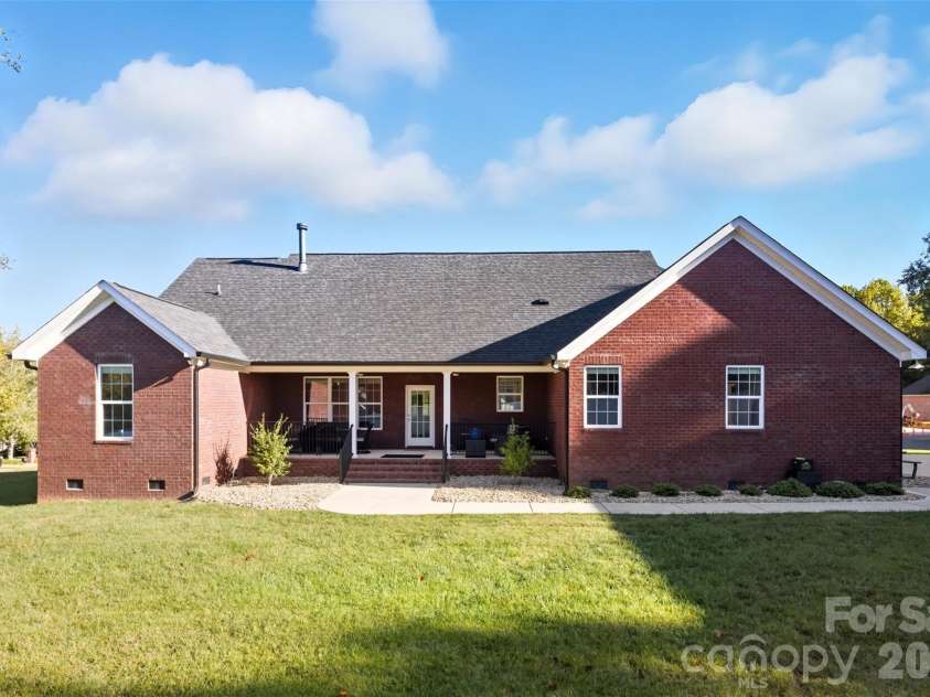 706 Toncin Avenue, Bessemer City, NC 28016.  MLS# CAR4360468, YatesRealty ID 6669. 