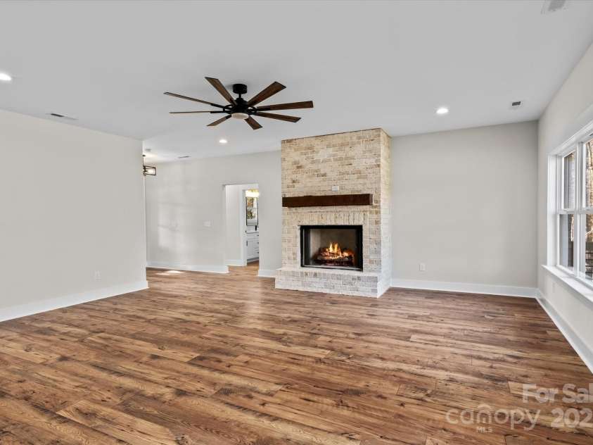 1500 Crowders Creek Road, Gastonia, NC 28052.  MLS# CAR4321860, YatesRealty ID 667. 