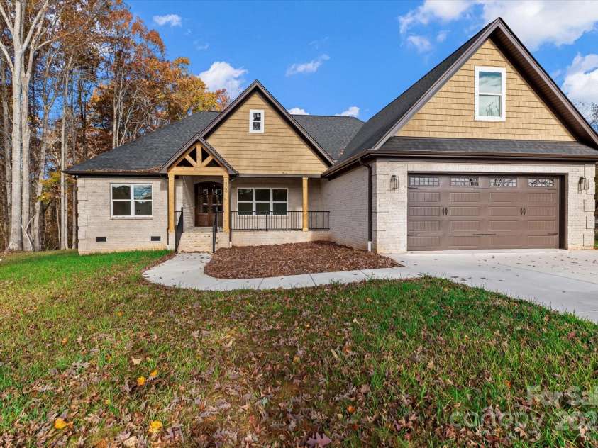 1500 Crowders Creek Road, Gastonia, NC 28052.  MLS# CAR4321860, YatesRealty ID 667. WELCOME HOME!!!