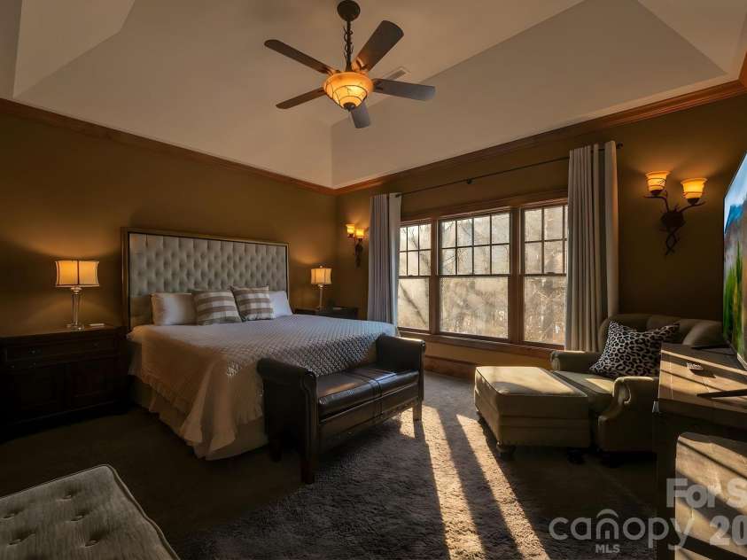 1226 Grouse Moor Drive, Sugar Mountain, NC 28604.  MLS# CAR4347212, YatesRealty ID 6670. 