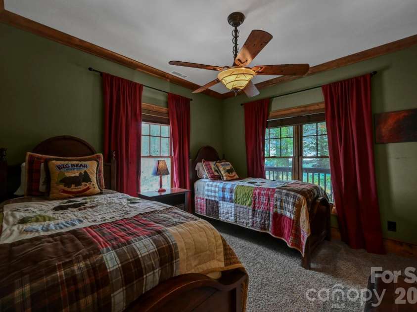 1226 Grouse Moor Drive, Sugar Mountain, NC 28604.  MLS# CAR4347212, YatesRealty ID 6670. 