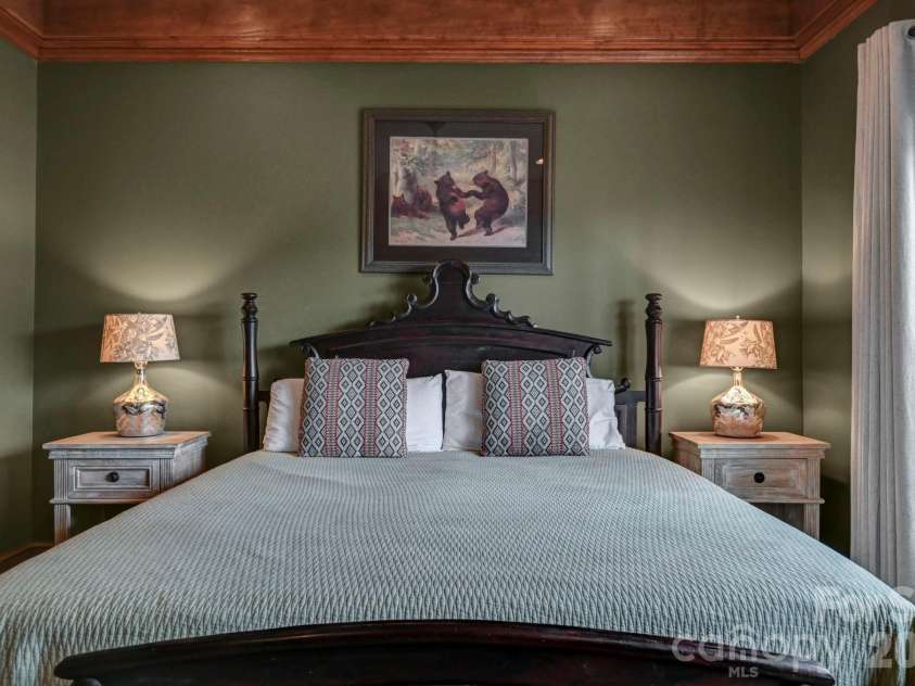1226 Grouse Moor Drive, Sugar Mountain, NC 28604.  MLS# CAR4347212, YatesRealty ID 6670. 