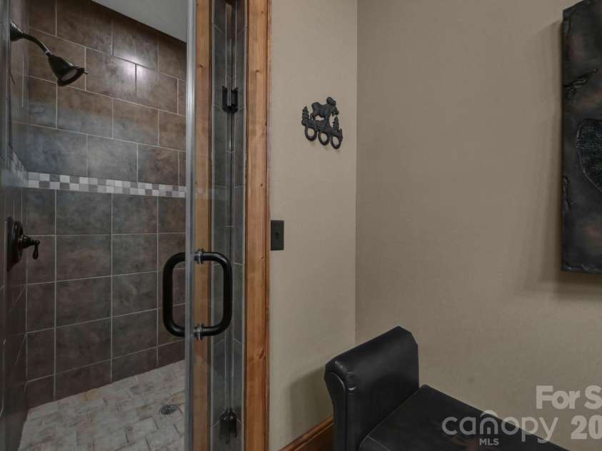 1226 Grouse Moor Drive, Sugar Mountain, NC 28604.  MLS# CAR4347212, YatesRealty ID 6670. 