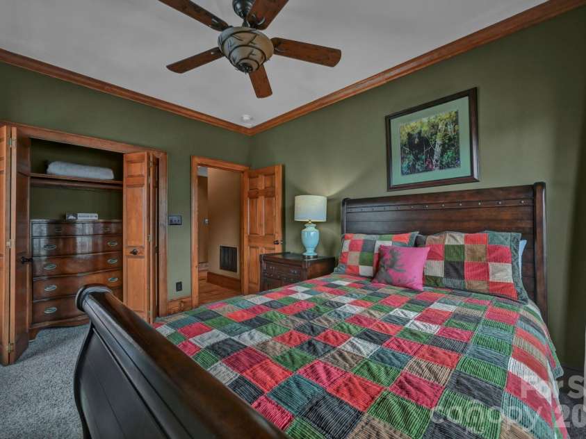 1226 Grouse Moor Drive, Sugar Mountain, NC 28604.  MLS# CAR4347212, YatesRealty ID 6670. 