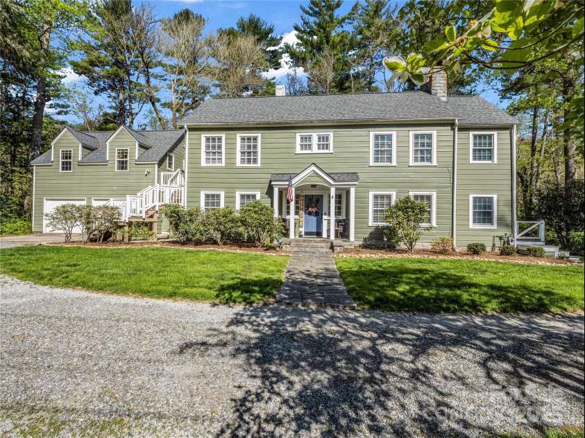 2001 Laurel Park Highway, Hendersonville, NC 28739.  MLS# CAR4246182, YatesRealty ID 6670. 