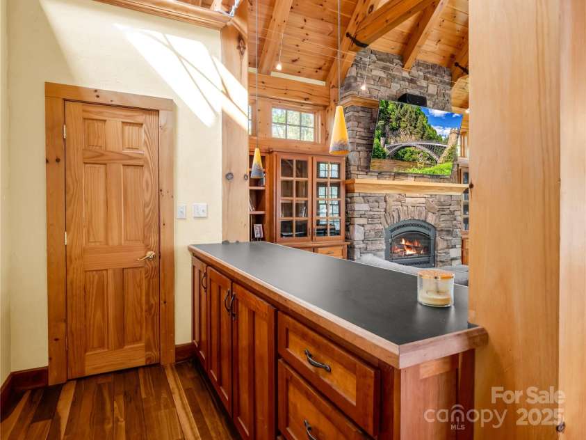 2001 Laurel Park Highway, Hendersonville, NC 28739.  MLS# CAR4246182, YatesRealty ID 6670. 