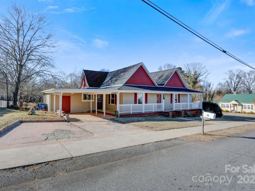 30 Forest Avenue, Granite Falls, NC 28630.  MLS# CAR4217074, YatesRealty ID 6671. 