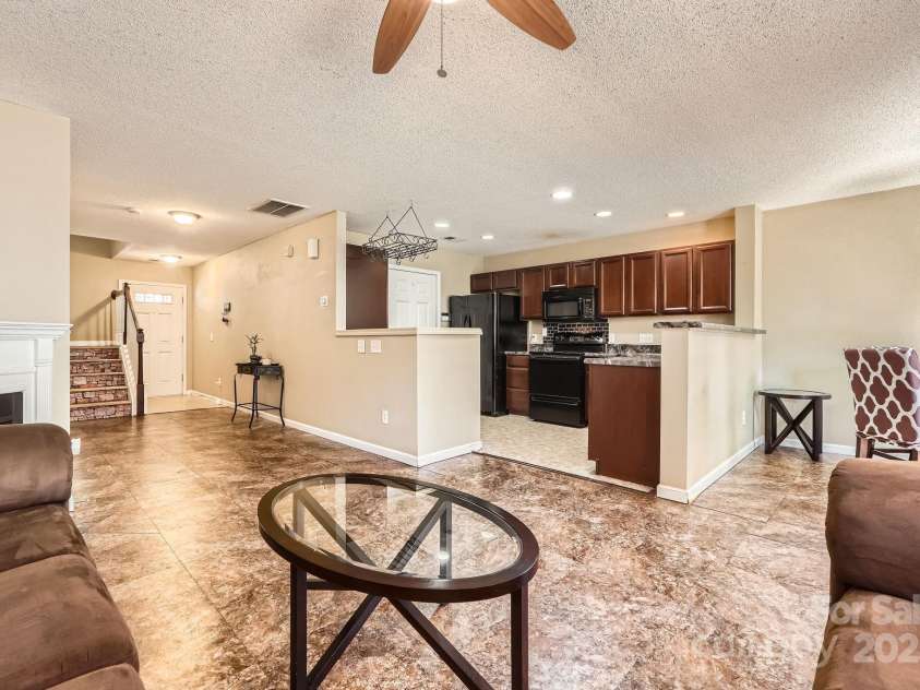 3420 Caldwell Ridge Parkway, Charlotte, NC 28213.  MLS# CAR4244733, YatesRealty ID 6674. Open living area.