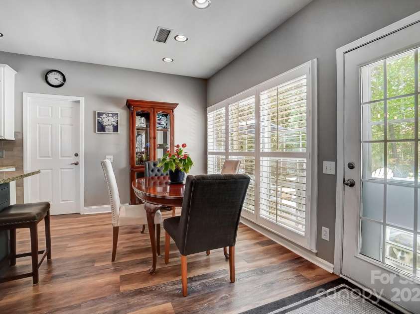 3131 Arborhill Road, Charlotte, NC 28270.  MLS# CAR4245369, YatesRealty ID 6675. 