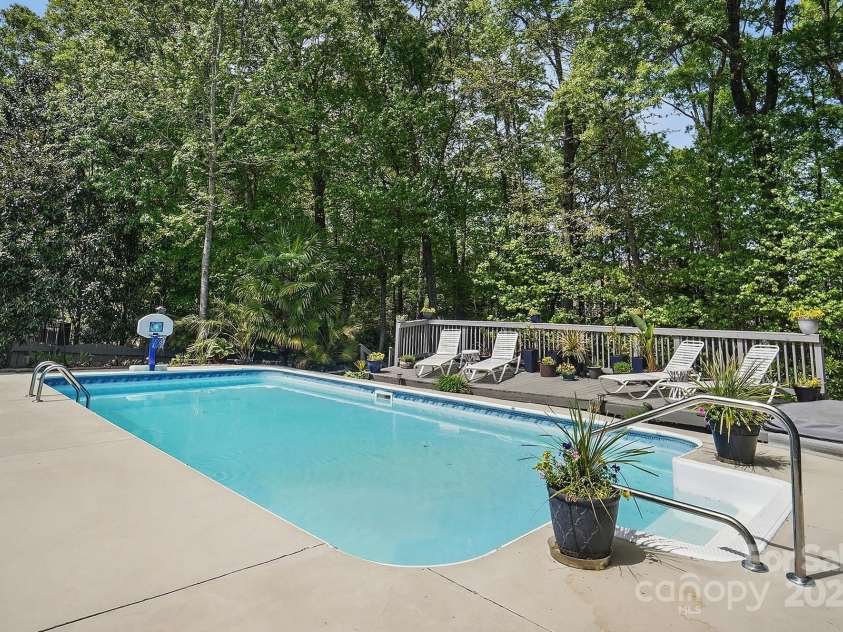 3131 Arborhill Road, Charlotte, NC 28270.  MLS# CAR4245369, YatesRealty ID 6675. 