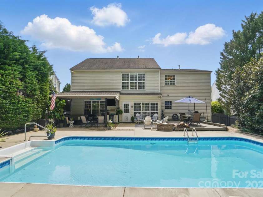 3131 Arborhill Road, Charlotte, NC 28270.  MLS# CAR4245369, YatesRealty ID 6675. 