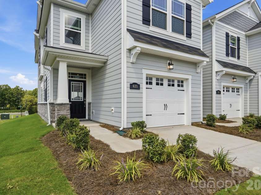 625 Cassidy Court, Clover, SC 29710.  MLS# CAR4305534, YatesRealty ID 6675. 