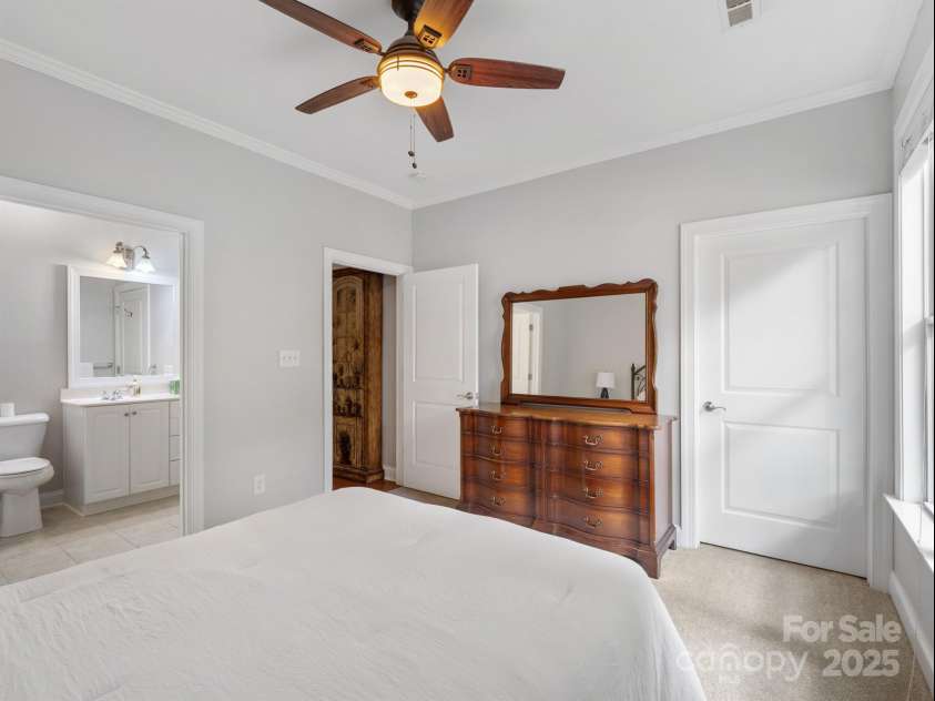 10875 Casetta Drive, Matthews, NC 28105.  MLS# CAR4266003, YatesRealty ID 6676. 