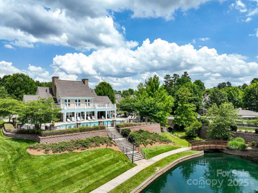 10875 Casetta Drive, Matthews, NC 28105.  MLS# CAR4266003, YatesRealty ID 6676. 