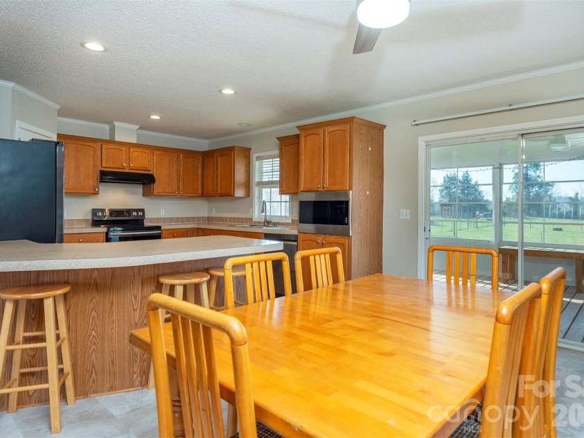 181 High Valley Estates Drive, Alexander, NC 28701.  MLS# CAR4360739, YatesRealty ID 6678. 