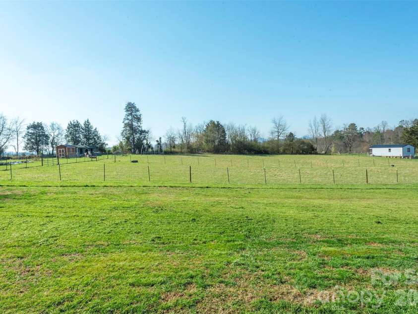 181 High Valley Estates Drive, Alexander, NC 28701.  MLS# CAR4360739, YatesRealty ID 6678. 