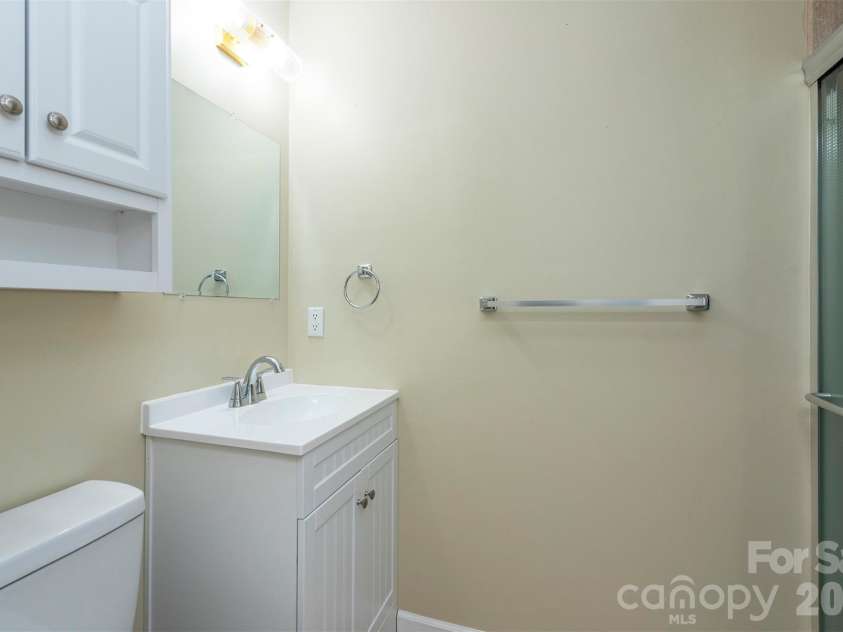 181 High Valley Estates Drive, Alexander, NC 28701.  MLS# CAR4360739, YatesRealty ID 6678. Second bathroom