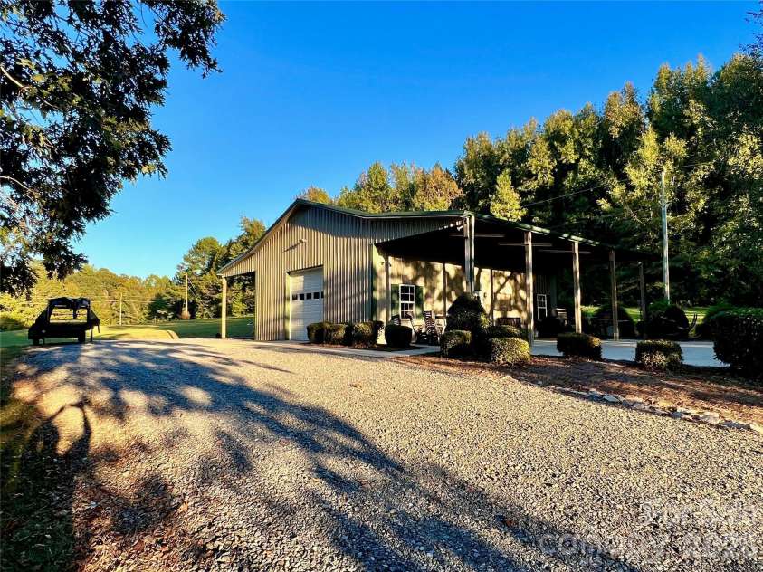 1011 Ratchford Road, York, SC 29745.  MLS# CAR4376084, YatesRealty ID 6679. 